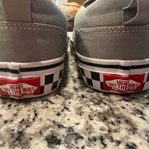 Vans Classic Slip-On – Gray w/ Checkerboard Detail – Big Kids Size 5 (NWOT)